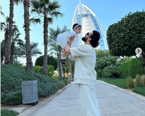 Singer Atif Aslam REVEALS his daughters face on her first birthday